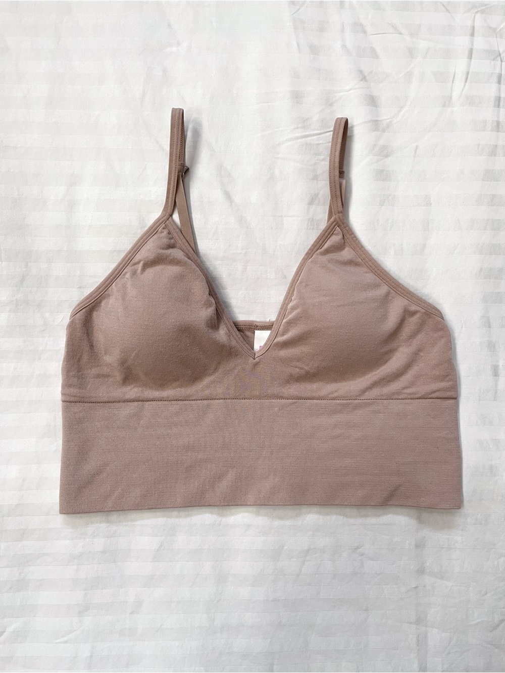 VS PINK | Seamless Pull-On Racerback Lightly Lined Bralette | Dark Nude, S | EUC